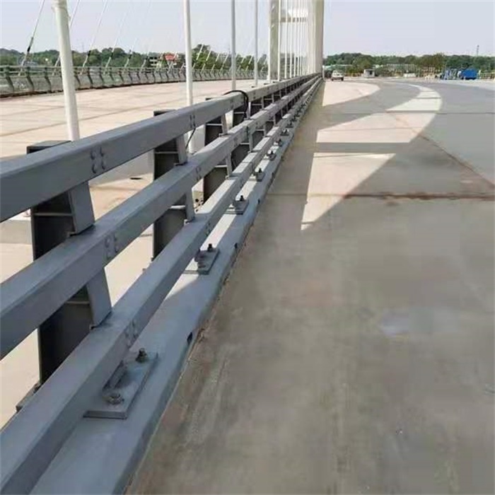 防撞護欄（lán）