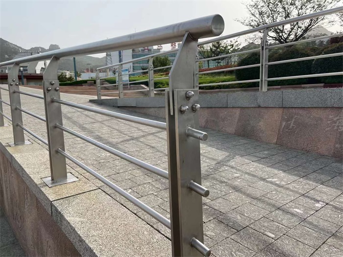 鋁合金護（hù）欄