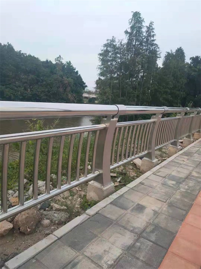不鏽鋼防撞護欄